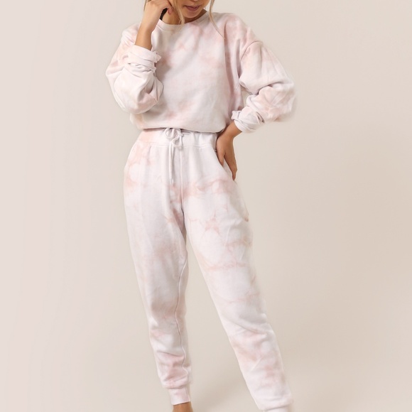 Nude Pink Tie Dye Sweatshirt - Picture 4 of 5